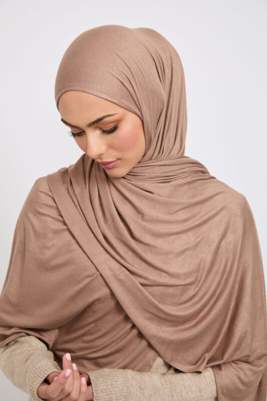 Jersey Hijab: The Complete UK Guide to the Most Popular Hijab Fabric in 2026 2 Jersey hijab